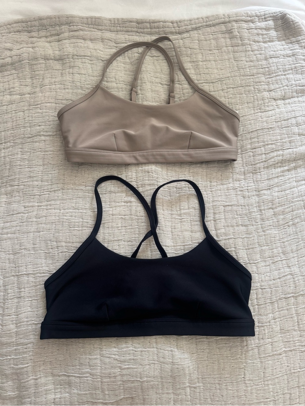 ALO Yoga bundle air lift sport bras